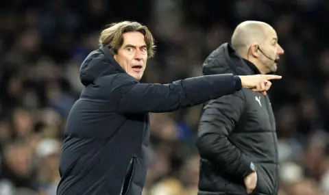 Тотнъм бие шута на треньора - 1