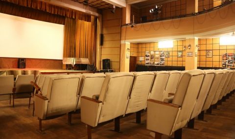 Киносалони плашат с бойкот на български фирми - 1