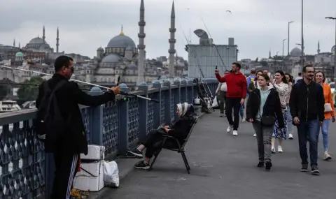 Предотвратиха терористичен атентат в Истанбул на Нова година. Задържани са близо 360 души