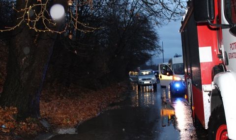 Тежка катастрофа край Благоевград заради мокрия път - 1
