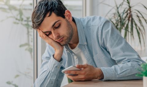 6 причини тя да не отговаря на съобщенията ти - 1