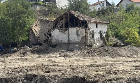 Започна изплащането на помощите след наводненията в Струмяни, Пещера и Батак - 1