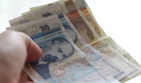 2193-ма души в България вземат заплати от над 30 000 лева - 1