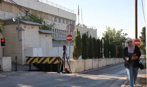 Israel to close British consulate in East Jerusalem - 1