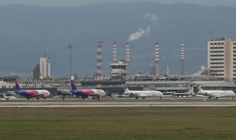 С 85% е намалял трафикът на самолети над България - 1