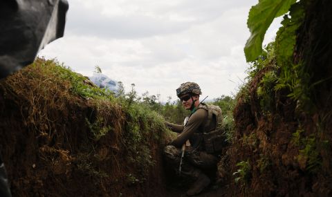 Украинската контраофанзива: "Спяхме върху трупове" - 1