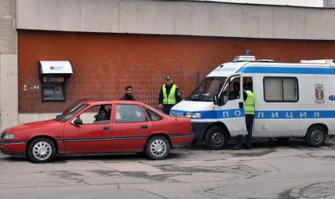 Полицейска акция в хасковската ромска махала - 1