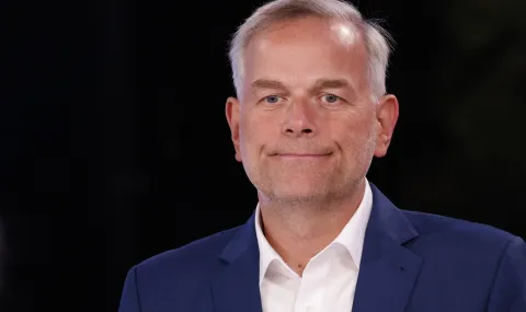 "Alternative for Germany after victory in Mecklenburg-Western Pomerania: We could govern, but it doesn't look like it wi - 1