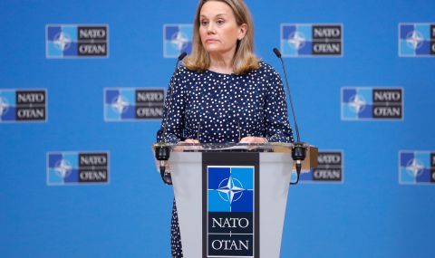 Посланикът на САЩ в НАТО: Трудно е да договори график за членството на Украйна, докато страната е във война - 1