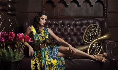 Нина Николина стяга турне - 1