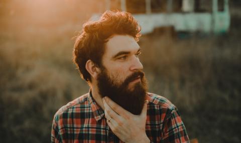 По-застрашени ли са брадатите мъже? Руски експерт даде отговор - 1