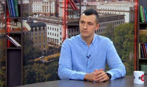 Габриел Вълков пред ФАКТИ: Само инвестицията в младите ще спаси нацията от изчезване - 1