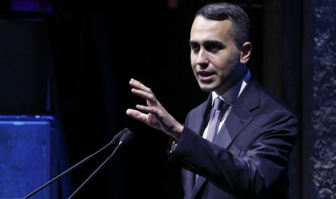 Външният министър на Италия пристигна в Киев - 1