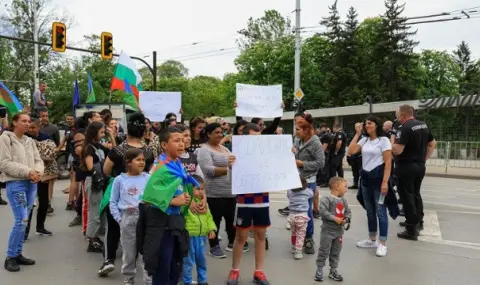 Народно недоволство! Жителите на "Захарна фабрика" блокираха отново столичния бул. "Сливница" - 1