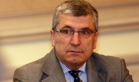 Илиян Василев: Ако останете вкъщи, печели кандидатът на Ердоган, Борисов, Пеевски и Гешев - 1