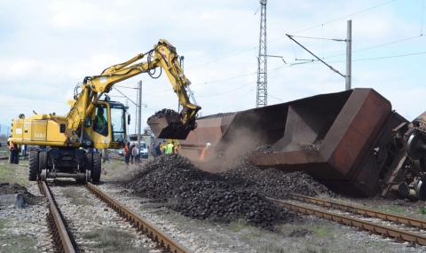 Пет вагона на товарен влак дерайлираха край Пловдив - 1