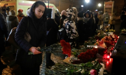 Русия скърби за жертвите на самолетната катастрофа - 1