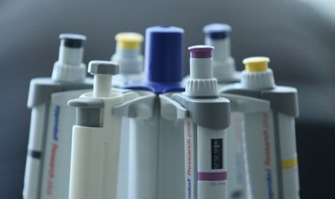 Парламентът одобри покупката на ваксини срещу COVID-19 - 1