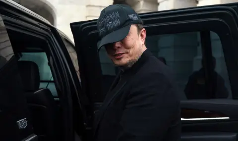 Илон Мъск се отказва от създаването на нова партия - 1