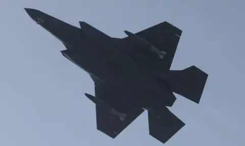 Iran launches new missile strike on Israel, Russia orders evacuation  - 1