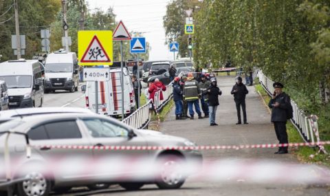 Жертвите на стрелбата в Ижевск станаха 17 - 1