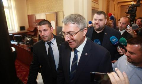 Карадайъ и Пеевски заличени от списъка с избраните евродепутати - 1