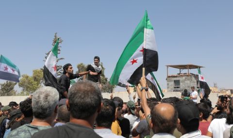 Двама убити при един от редките антиправителствени протести в Сирия - 1