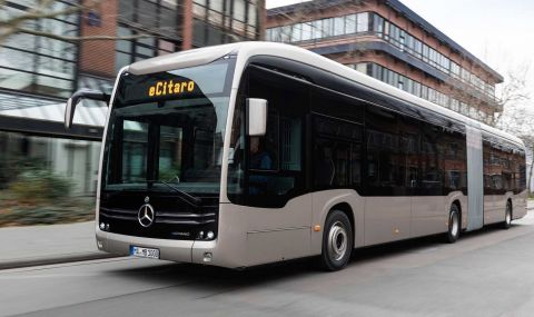 Mercedes обяви сервизна акция за електрическите си автобуси - 1