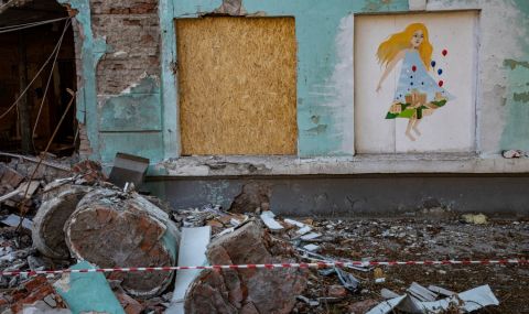 Училище, къщи, електропроводи са повредени при обстрел на Донецка област - 1