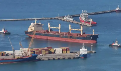 No tankers have passed through the Strait of Hormuz in the past 24 hours  - 1