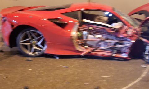 Чисто ново Ferrari и "джип" се удариха в тунел на АМ Струма - 1