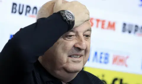 Венци Стефанов се оплака от ВАР съдията: Сложиха ни рефер на Черно море, няколко пъти ни е клал - 1