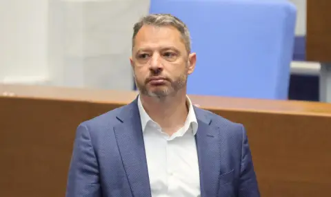 Делян Добрев напусна парламента: Ново начало за младите в ГЕРБ-СДС - 1