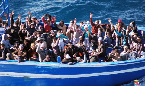 20 тела на мигранти са извадени от морето - 1