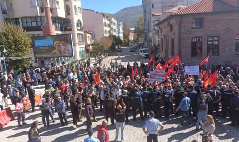 ВМРО-ДПМНЕ предлага закон за забрана на българските сдружения - 1
