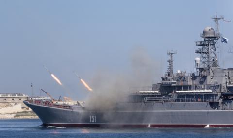 Руски ракети разтърсиха Черно море (ВИДЕО) - 1