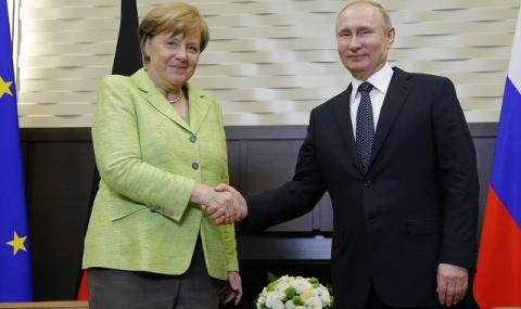 Путин и Меркел разговаряха в Сочи (СНИМКИ) - 1