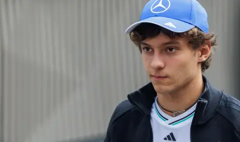 Кими Антонели изпитва трудности заради технически пропуски на „Мерцедес“ - 1