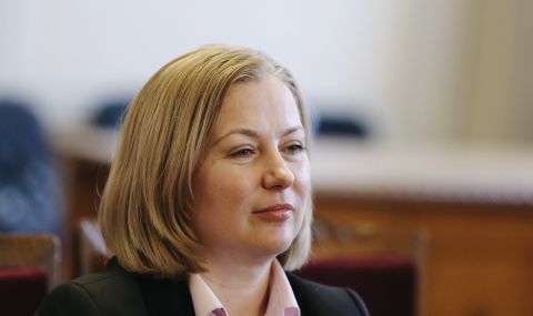 Надежда Йорданова: Очаквам ВСС най-после да изпълни задължението си - 1
