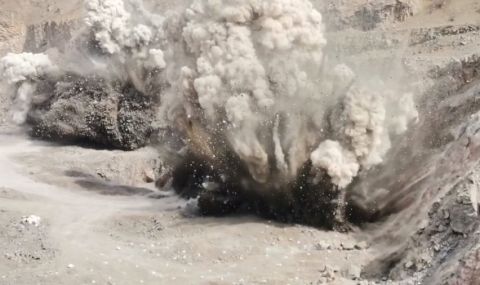 Взрив на кариерата в Банево - 1