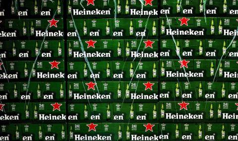 Няма бира! "Хайнекен" напуска Русия и продава бизнеса си за едно евро - 1