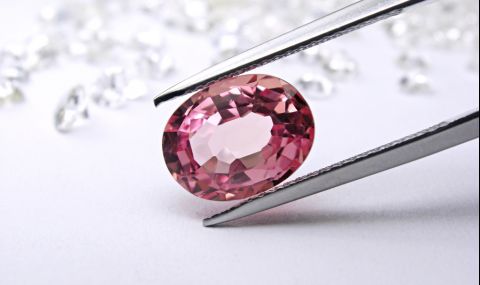 Продадоха диамант за 26,6 млн. долара - 1