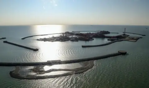 Казахстан засилва сигурността на каспийските нефтени и газови съоръжения - 1