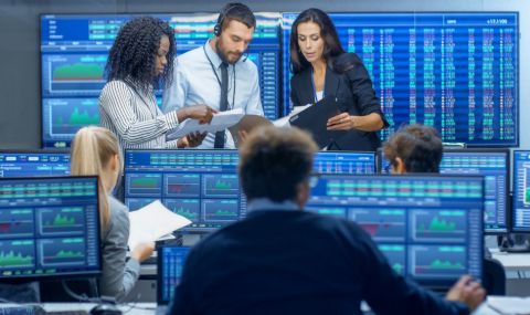 Вдъхновяващата история на Маринела от Перник - само момиче на "Уолстрийт" - 1