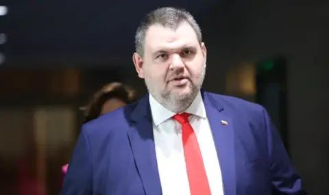 Делян Пеевски вече е без охрана 