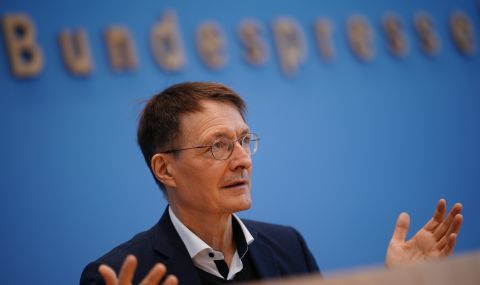 Германският здравен министър призова провинциите да затегнат мерките заради надигащата се нова ковид вълна - 1