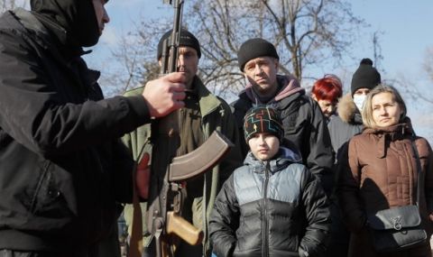 Тихата цивилна съпротива, която победи Русия в Херсон - 1
