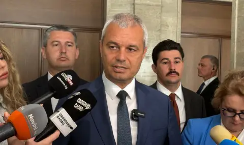 Костадинов каза кои са пуделите на Пеевски в парламента - 1