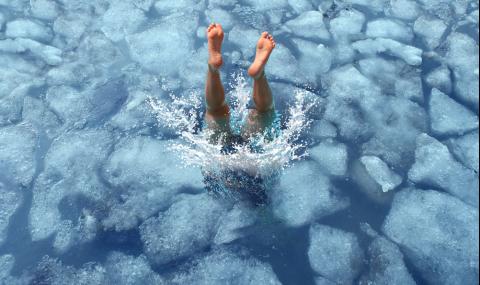 Плуването в студена вода забавя деменцията - 1