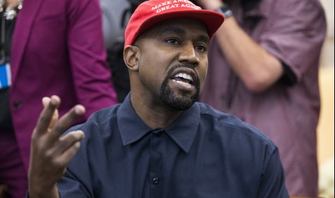 Кание Уест отново вдигна скандал, този път на футболен мач на сина си (ВИДЕО) - 1